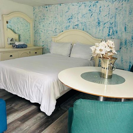 Cozy Studio Only 10 Minutes By Car Of Siesta Key Сарасота Екстериор снимка