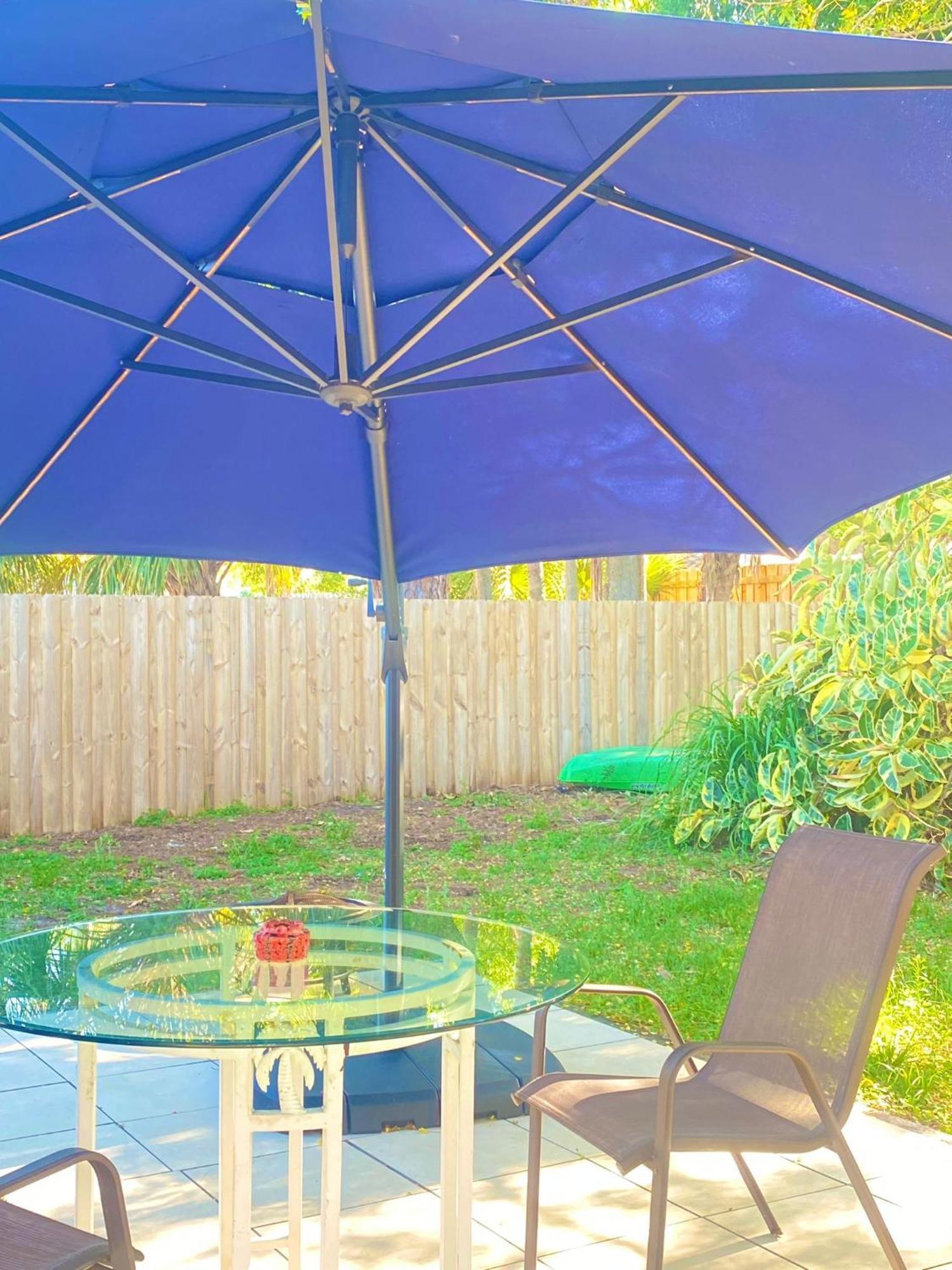 Cozy Studio Only 10 Minutes By Car Of Siesta Key Сарасота Екстериор снимка