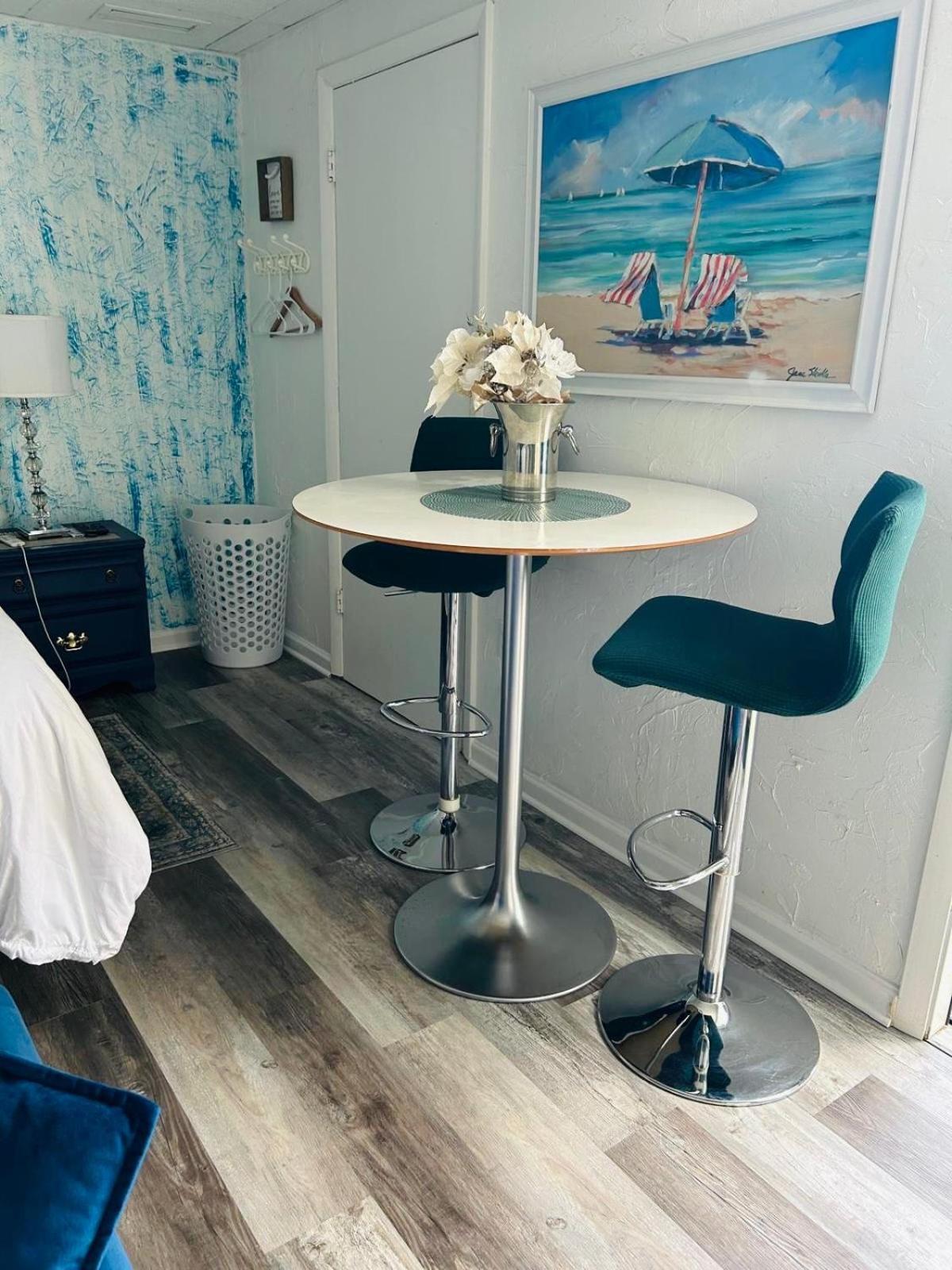 Cozy Studio Only 10 Minutes By Car Of Siesta Key Сарасота Екстериор снимка